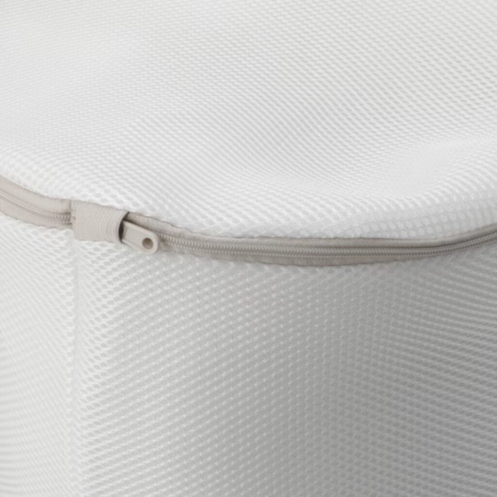 参考画像：ニトリ洗濯ネット(ふとん用 DN02)